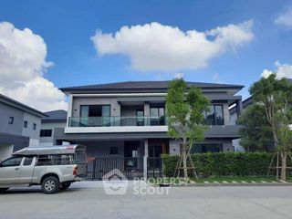 For sale 4 bedrooms house in Taling Chan, Bangkok