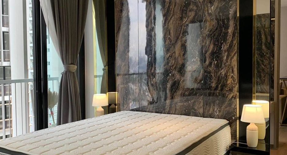 For sale 1 bed condo in Khlong Toei, Bangkok
