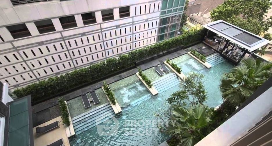 For sale 3 bedrooms condo in Watthana, Bangkok