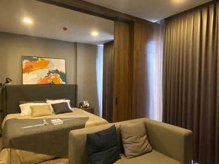 For sale 1 bed condo in Huai Khwang, Bangkok