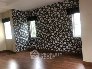 Продажа 3 спальни дом в Пращет, Бангкок