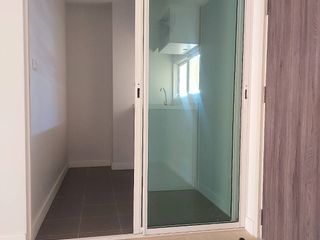 À vendre 1 chambre condo à Thon Buri, Bangkok