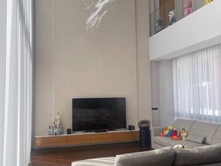 For sale 4 bedrooms house in Taling Chan, Bangkok