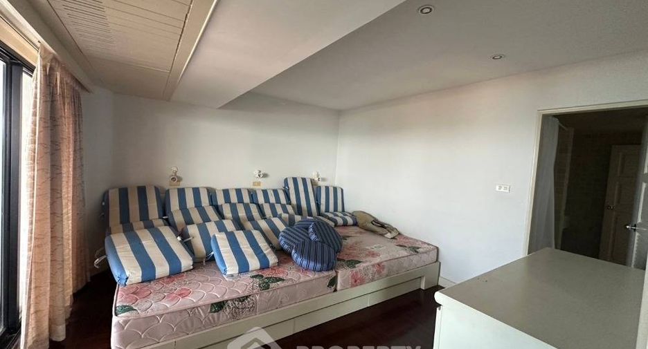 Condo en venta de 3 habitaciones en Sattahip, Chonburi