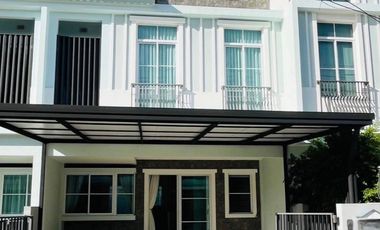 For sale 3 bedrooms townhouse in Prawet, Bangkok