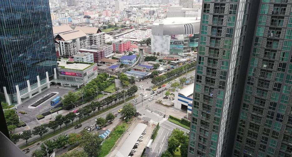 For sale 1 bed condo in Huai Khwang, Bangkok