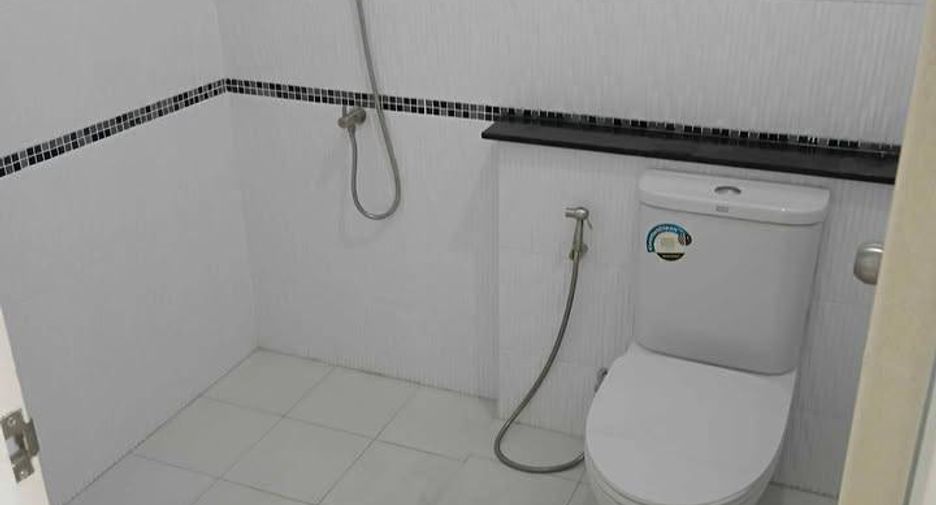 Casa en venta de 4 habitaciones en Mueang Chon Buri, Chonburi