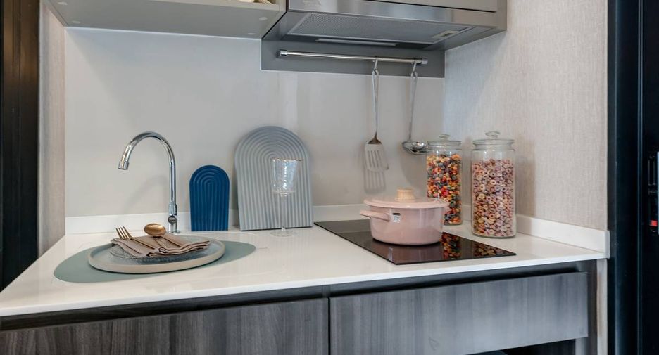 For sale 1 bed condo in Bang Kapi, Bangkok