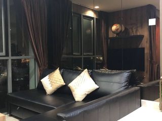出售 2 卧室 公寓 在 Phra Khanong, 曼谷