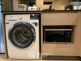 For sale 2 bedrooms condo in Huai Khwang, Bangkok