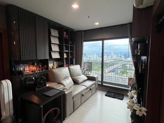 For sale 2 bedrooms condo in Huai Khwang, Bangkok
