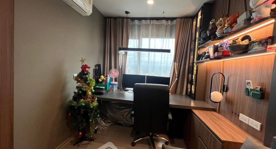 For sale 2 bedrooms condo in Huai Khwang, Bangkok