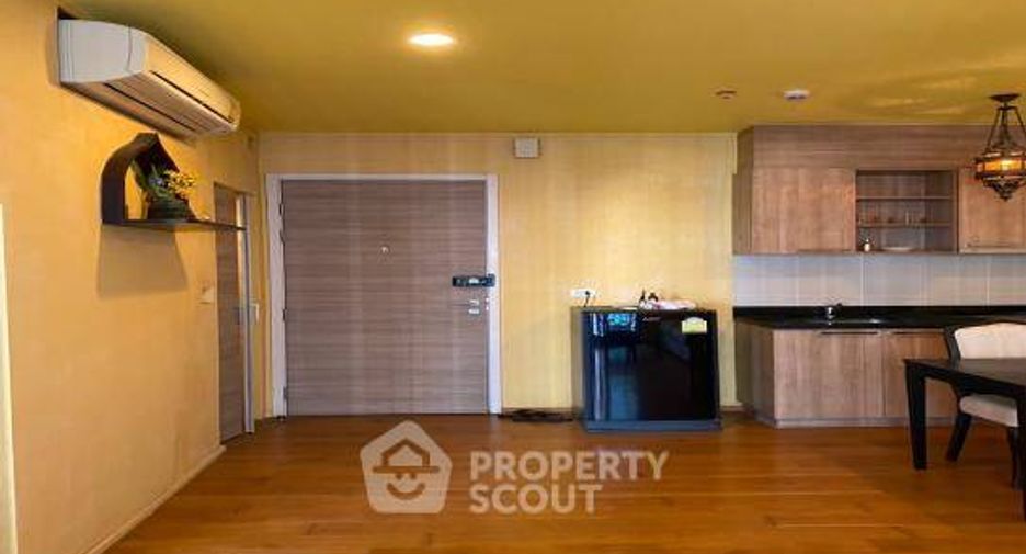 For sale 1 bed condo in Khlong San, Bangkok