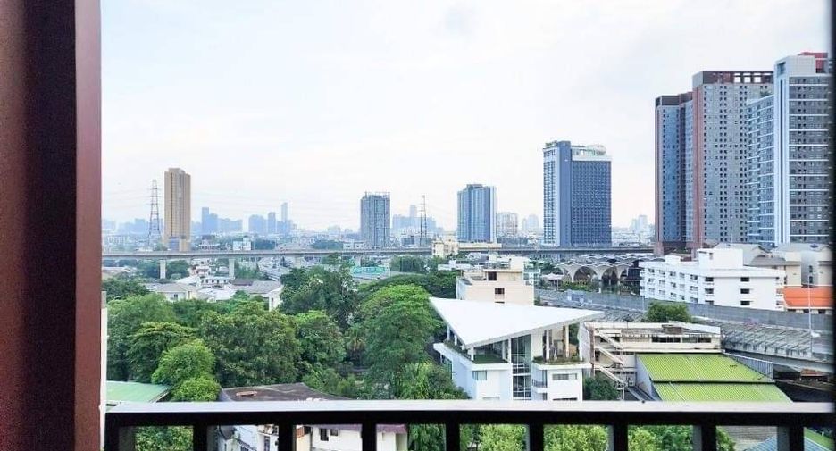 For sale 1 bed condo in Bang Kapi, Bangkok
