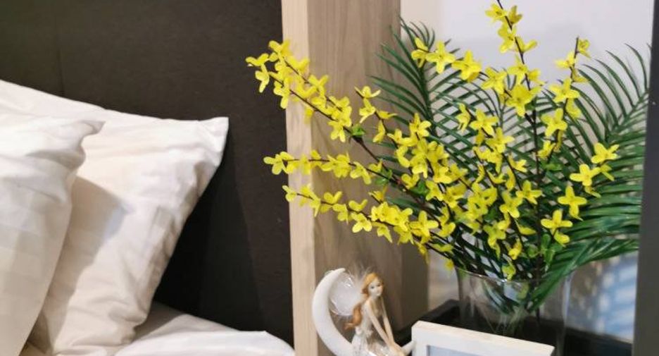 For rent and for sale 1 bed condo in Watthana, Bangkok