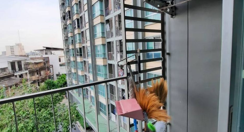 For sale 2 bedrooms condo in Chatuchak, Bangkok