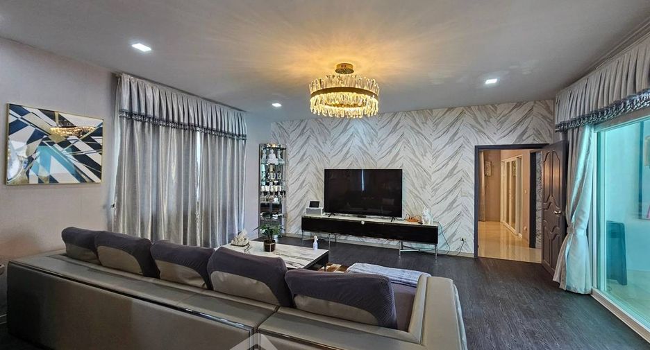 À vendre 6 chambres maison à Huay Yai, Pattaya