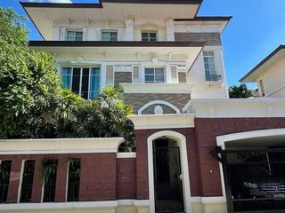 For sale 4 bedrooms house in Chatuchak, Bangkok