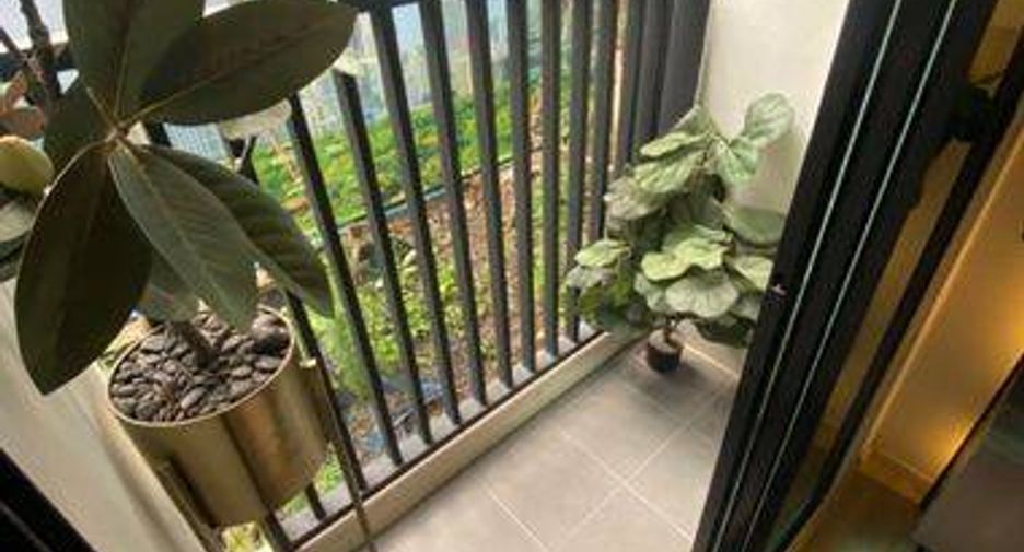 For sale 1 bed condo in Khan Na Yao, Bangkok