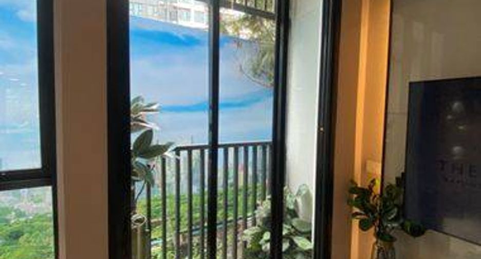 For sale 1 bed condo in Khan Na Yao, Bangkok