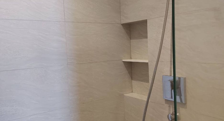 For sale 1 bed condo in Watthana, Bangkok