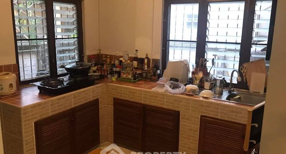 出售 3 卧室 独立屋 在 Mueang Chon Buri, Chon Buri