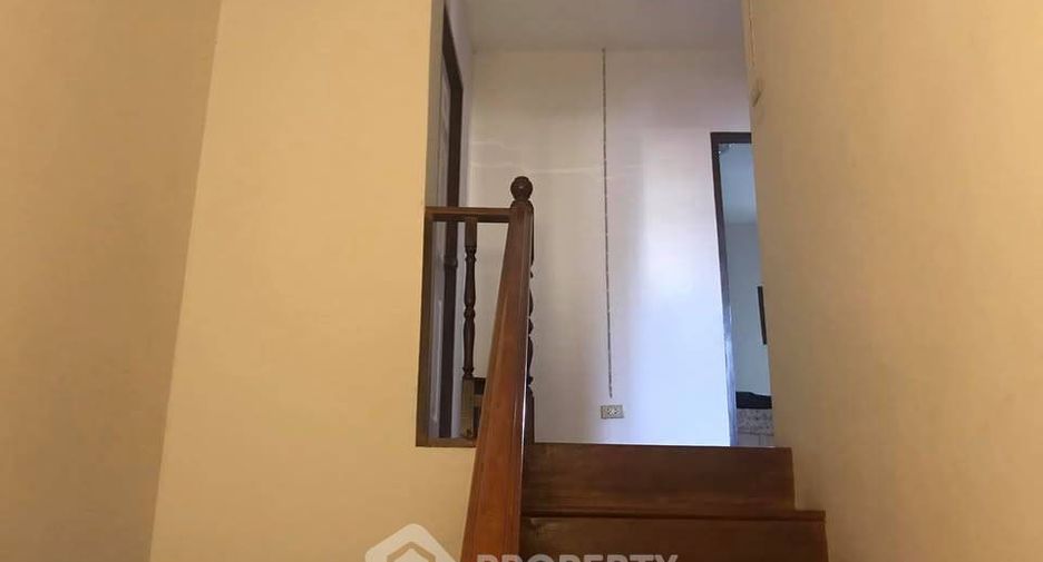 出售 3 卧室 独立屋 在 Mueang Chon Buri, Chon Buri