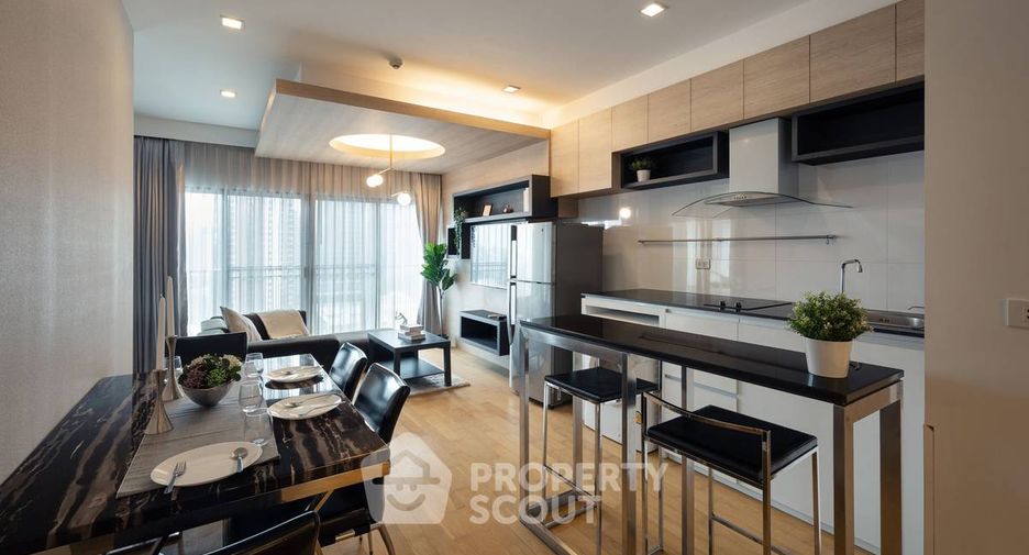 For sale 2 bedrooms condo in Khlong Toei, Bangkok
