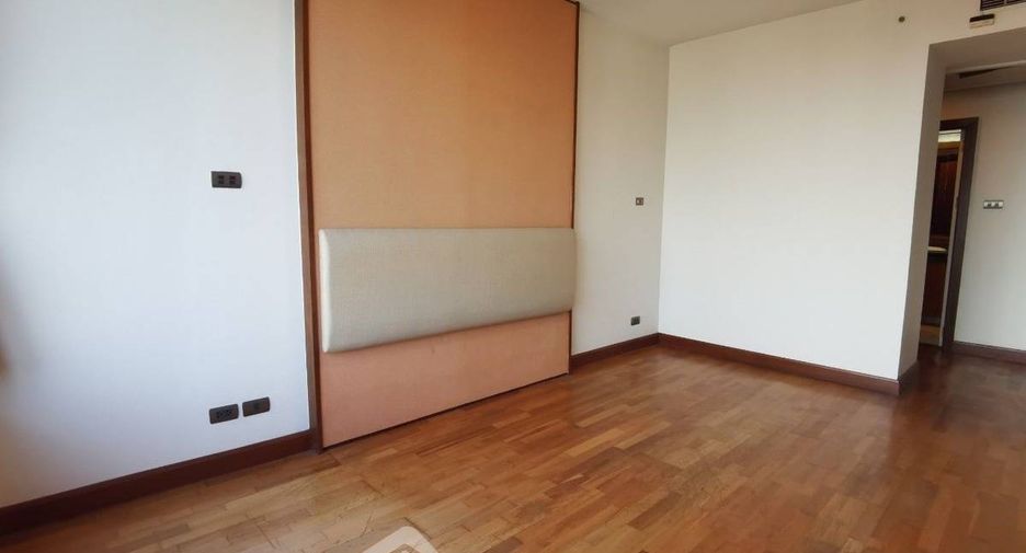 À vendre 2 chambres condo à Pathum Wan, Bangkok