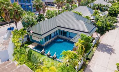 For sale 3 bedrooms villa in Huay Yai, Pattaya