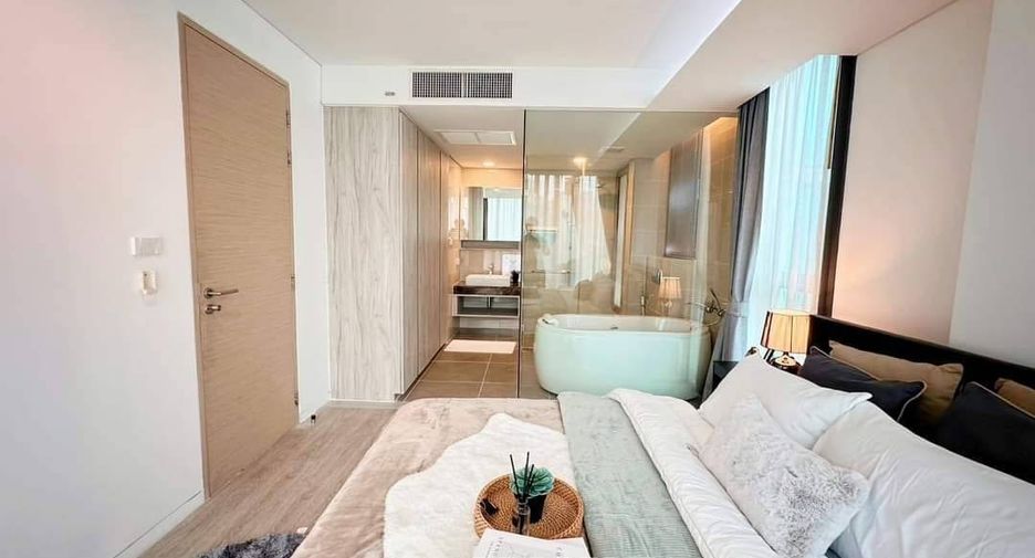 For sale 2 bedrooms condo in Watthana, Bangkok
