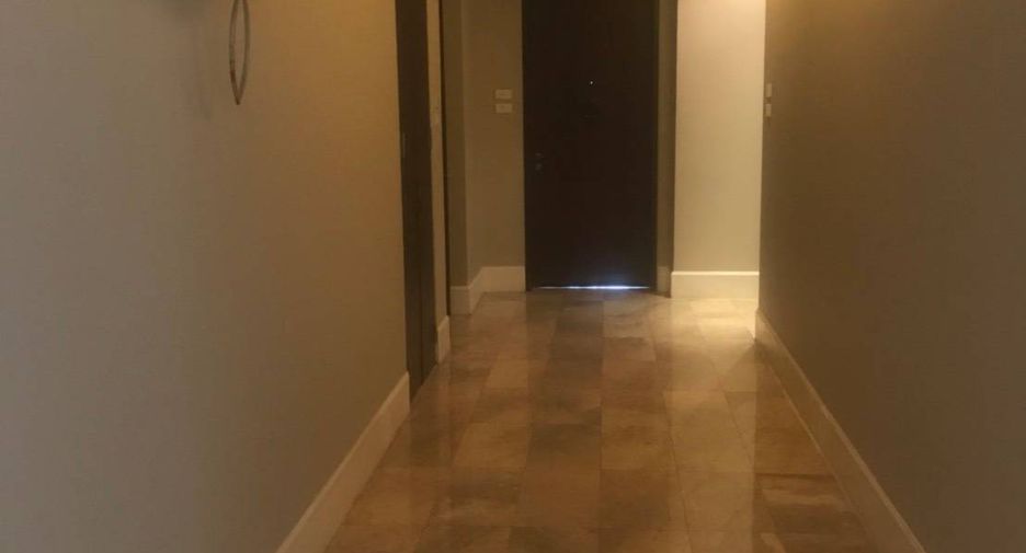 For sale 1 bed condo in Watthana, Bangkok