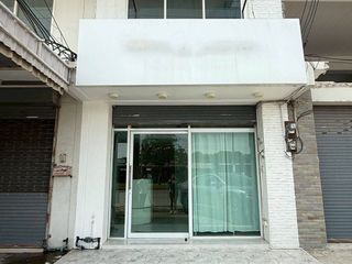 Casa en venta de 6 habitaciones en Mueang Chon Buri, Chonburi