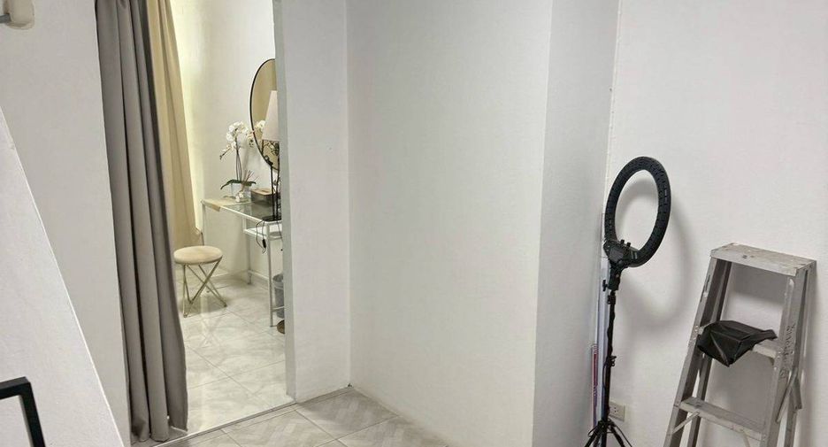 Haus zum Kauf mit 6 Zimmer in Mueang Chon Buri, Chonburi