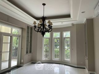 出租 和 出售 4 卧室 独立屋 在 Bang Khen, 曼谷