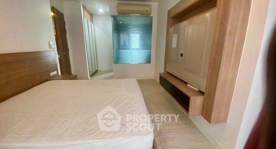 À vendre 2 chambres condo à Phra Khanong, Bangkok