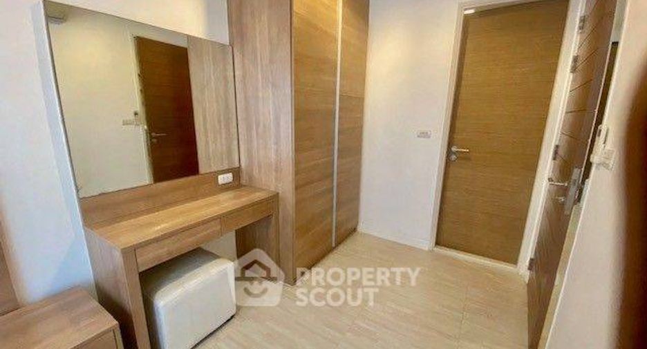 À vendre 2 chambres condo à Phra Khanong, Bangkok