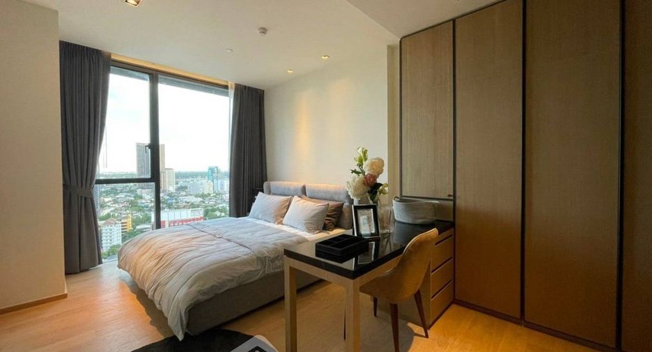 For sale 1 bed condo in Khlong Toei, Bangkok