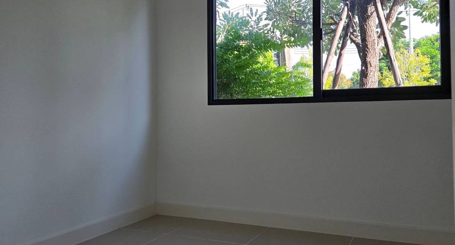 Reihenhaus zum Kauf mit 4 Zimmer in Thung Khru, Bangkok