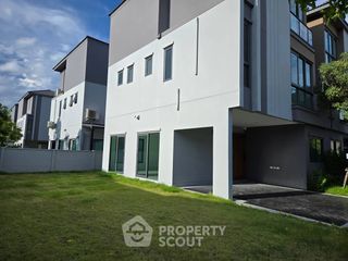 For sale 4 bedrooms townhouse in Thung Khru, Bangkok