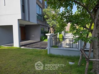 For sale 4 bedrooms townhouse in Thung Khru, Bangkok
