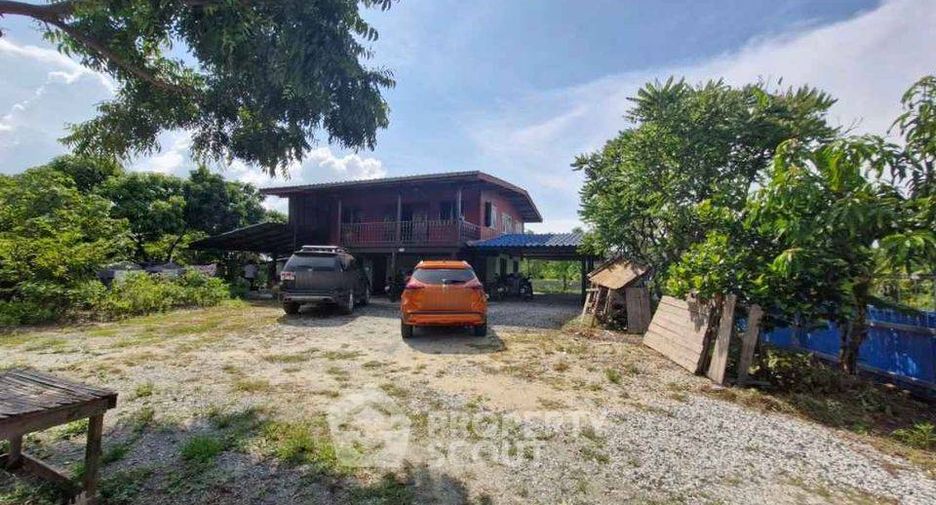 For sale 4 bedrooms house in Phan Thong, Chonburi