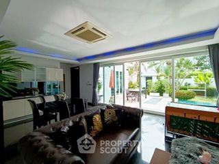 Villa en venta de 3 habitaciones en Bang Lamung, Chonburi
