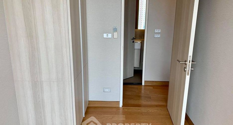 For sale 1 bed condo in Khlong Toei, Bangkok