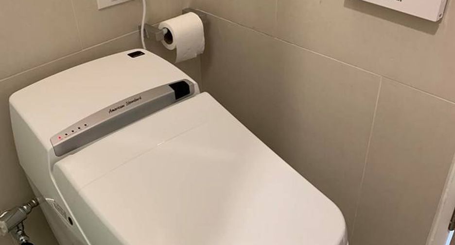 For sale 1 bed condo in Khlong Toei, Bangkok