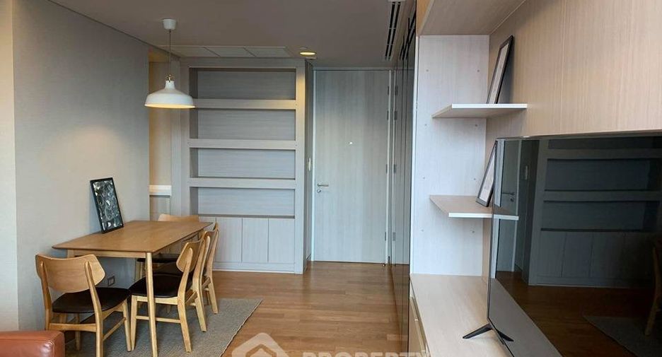 For sale 1 bed condo in Khlong Toei, Bangkok