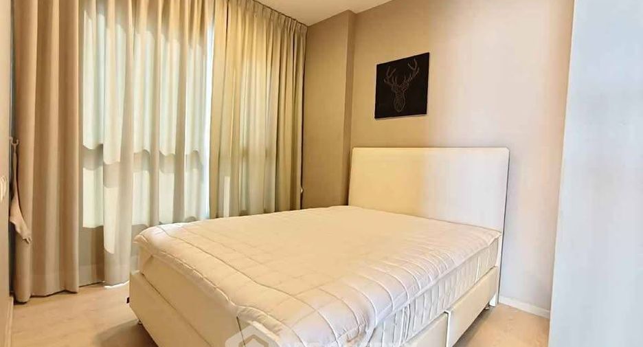 For sale 2 bedrooms condo in Huai Khwang, Bangkok