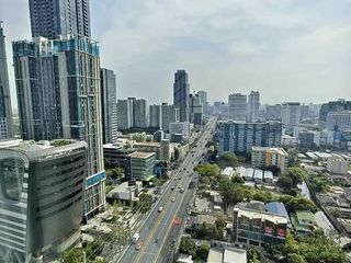 For sale 2 bedrooms condo in Huai Khwang, Bangkok