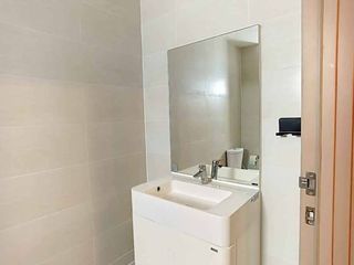 For sale 2 bedrooms condo in Huai Khwang, Bangkok