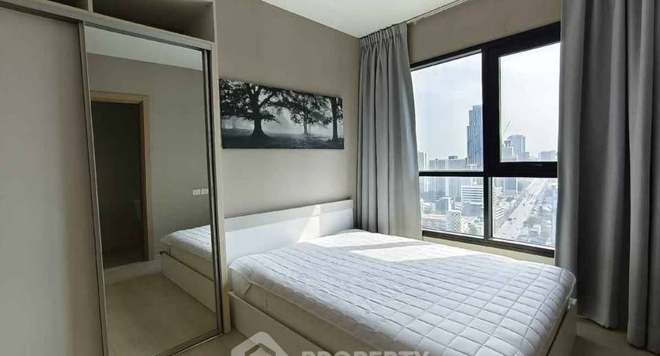 For sale 2 bedrooms condo in Huai Khwang, Bangkok